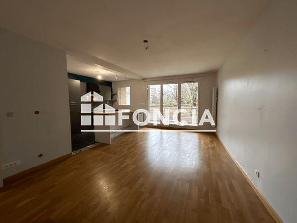 Location Appartement 3 pièces 71.1 m² - 5 Avenue Simone La Madeleine 59110