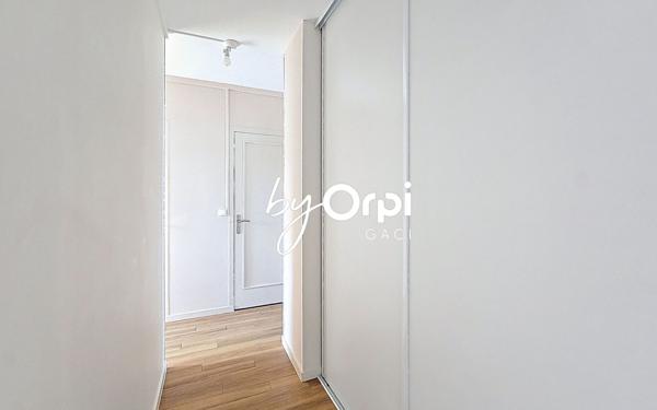 Appartement à vendre    4 pièces • 84,32 m2 Clermont-Ferrand