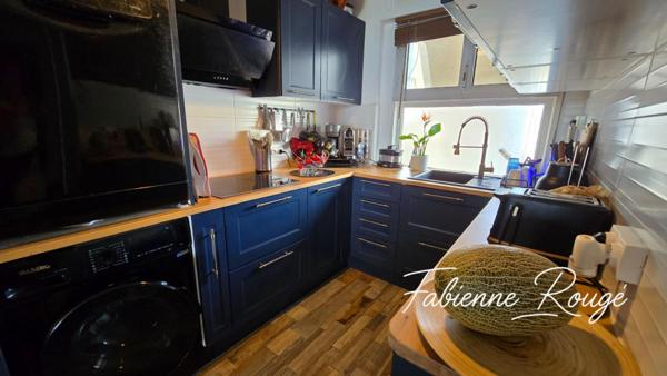 Hyères (Les Salins) - T3 de 62 m², terrasse, vue mer 180°