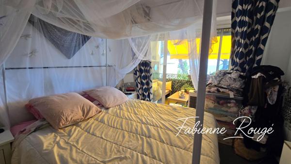 Hyères (Les Salins) - T3 de 62 m², terrasse, vue mer 180°