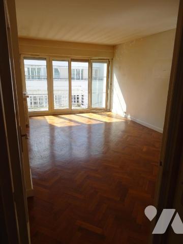 A VENDRE A PARIS (75016) T2 - Quartier MIRABEAU