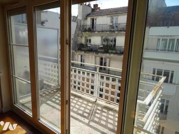 A VENDRE A PARIS (75016) T2 - Quartier MIRABEAU