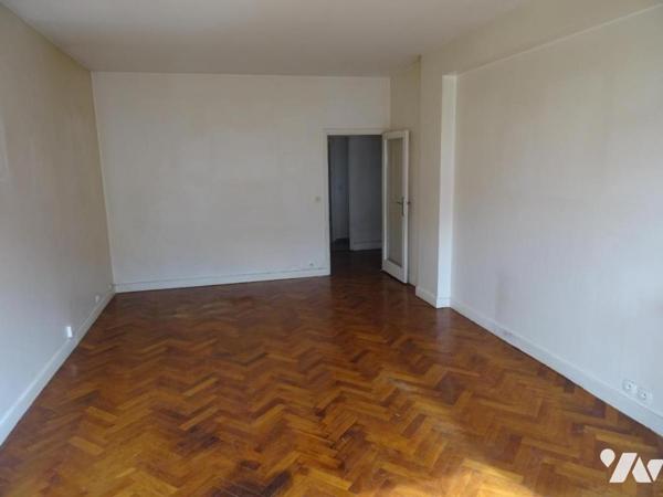 A VENDRE A PARIS (75016) T2 - Quartier MIRABEAU