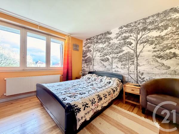 Maison à vendre  8 pièces - 180,10 m2 ST GENIX SUR GUIERS - 73