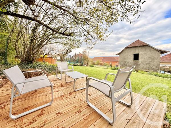 Maison à vendre  8 pièces - 180,10 m2 ST GENIX SUR GUIERS - 73