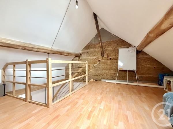 Maison à vendre  8 pièces - 180,10 m2 ST GENIX SUR GUIERS - 73