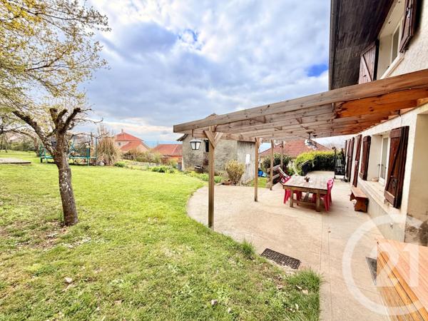 Maison à vendre  8 pièces - 180,10 m2 ST GENIX SUR GUIERS - 73