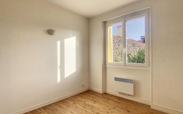 Appartement à vendre    2 pièces • 31,50 m2 Clermont-Ferrand
