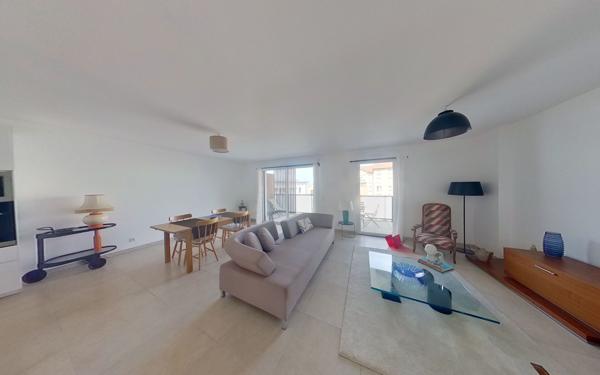 Appartement à louer    3 pièces • 82,51 m2 Annemasse