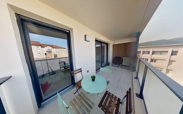 Appartement à louer    3 pièces • 82,51 m2 Annemasse