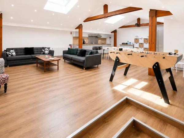 Vente                                                      Immeuble
                        
                     13 pièces                      287 m2                     à Saint-Quentin