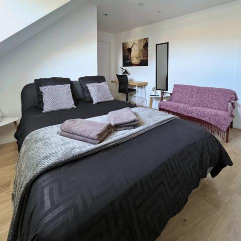 Vente                                                      Immeuble
                        
                     13 pièces                      287 m2                     à Saint-Quentin