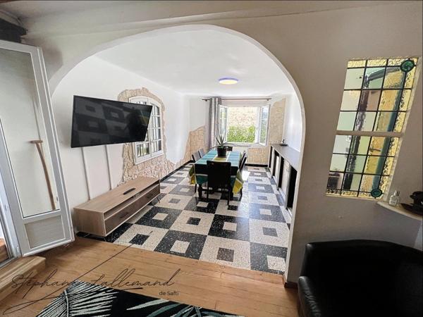 Maison familiale 141 m² avec terrain de 1 402 m²