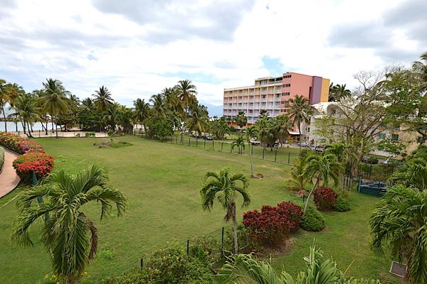 Gosier (97190) Très beau T2 duplex moderne vue mer accès plage