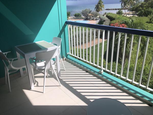 Gosier (97190) Très beau T2 duplex moderne vue mer accès plage