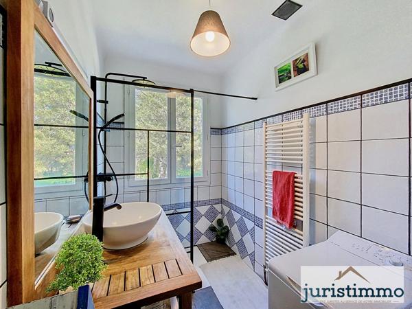 Piolenc (84420) Grande maison familiale 175 m2 sur parcelle 5 000 m2