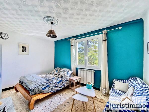 Piolenc (84420) Grande maison familiale 175 m2 sur parcelle 5 000 m2