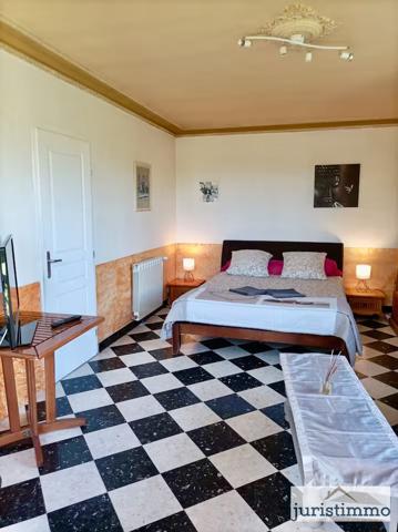 Piolenc (84420) Grande maison familiale 175 m2 sur parcelle 5 000 m2