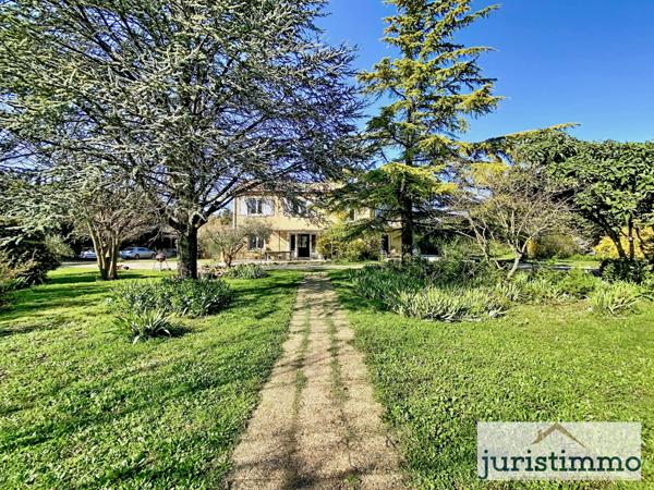 Piolenc (84420) Grande maison familiale 175 m2 sur parcelle 5 000 m2