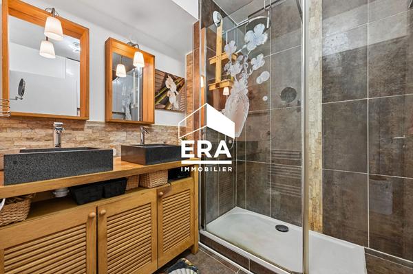 Appartement Suresnes 3 pièce(s) 64.97 m2