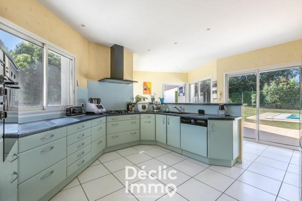 Vente maison Latresne, 260m² 7 pièces 1 030 000€ avec piscine