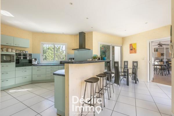 Vente maison Latresne, 260m² 7 pièces 1 030 000€ avec piscine