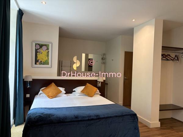 Commerce à vendre 14 pièces de 600 m²