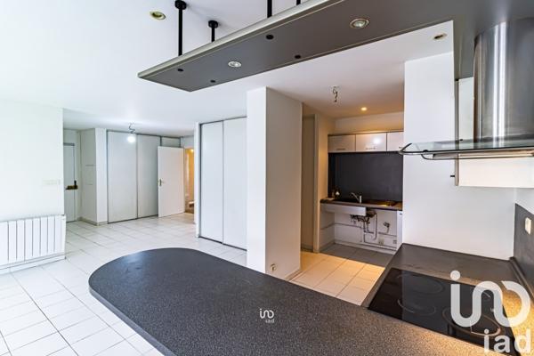 Appartement 3 pièces de 71 m² à Poissy (78300)