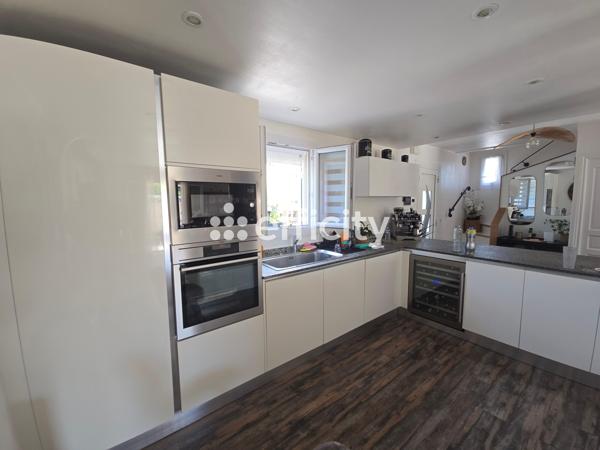 Maison 5 pièces - 110 m² Exclusivité efficity