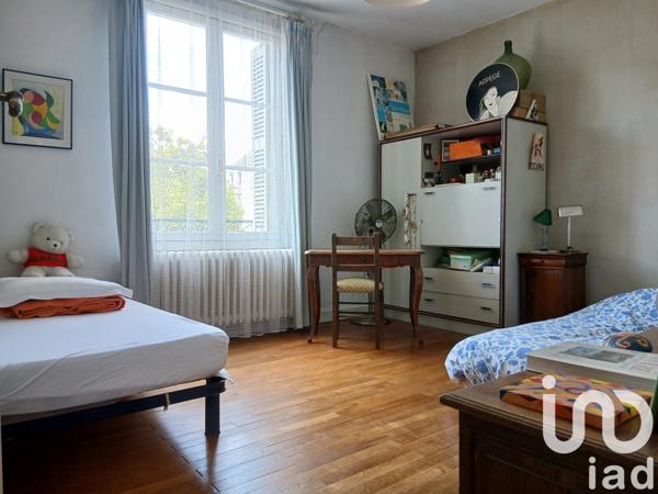 House for sale 8 rooms 207 m² Chinon