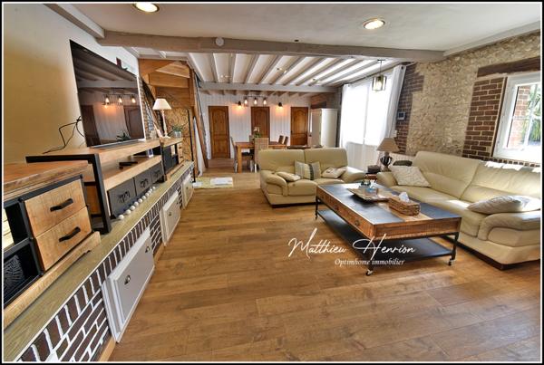 A Guichainville, maison de caractère rénovée avec soin, DPE D