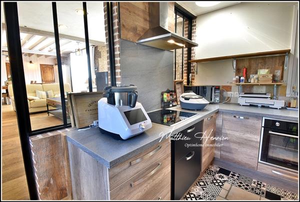 A Guichainville, maison de caractère rénovée avec soin, DPE D