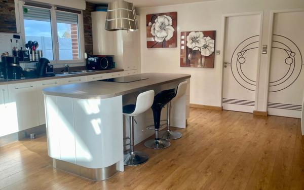 Maison à vendre    5 pièces • 118 m2 Bruay-sur-l'Escaut