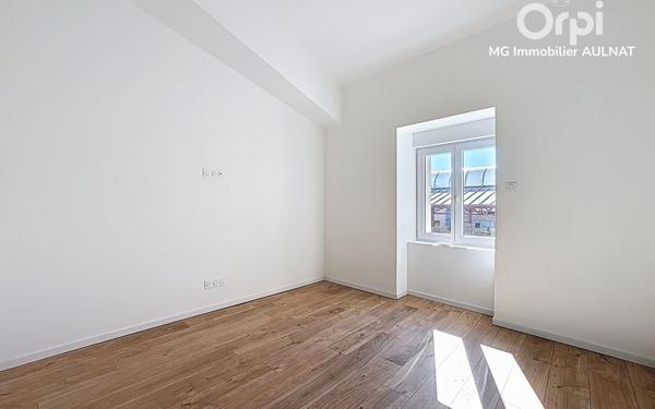 Maison à vendre    3 pièces • 82 m2 Aulnat