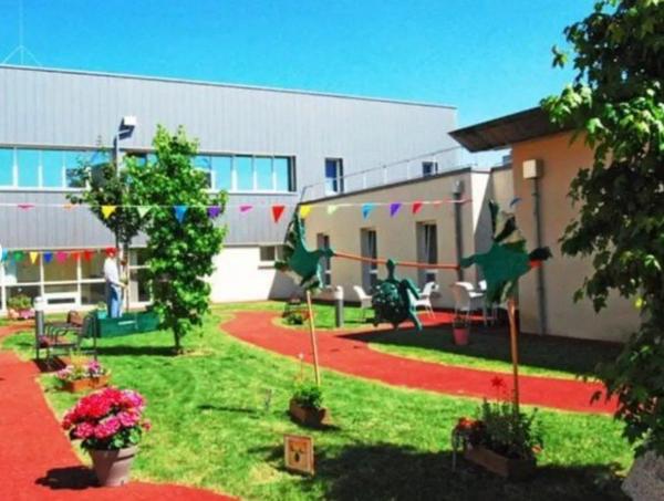 INVESTISSEMENT LOCATIF – BRASLES – Résidence EHPAD Les Fables - 6,04% de rentabilité