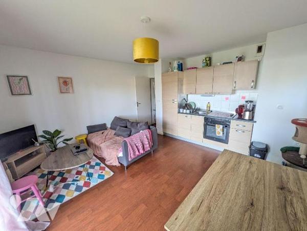 Nouveauté et exclusivité TRENTE CINQ NOTAIRES.
Venez découvrir ce bel appartement de type 2 ( ...