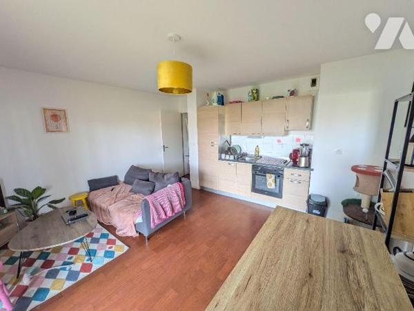 Nouveauté et exclusivité TRENTE CINQ NOTAIRES.
Venez découvrir ce bel appartement de type 2 ( ...