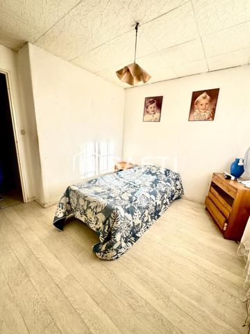 Maison de Résidence à RÉNOVER!