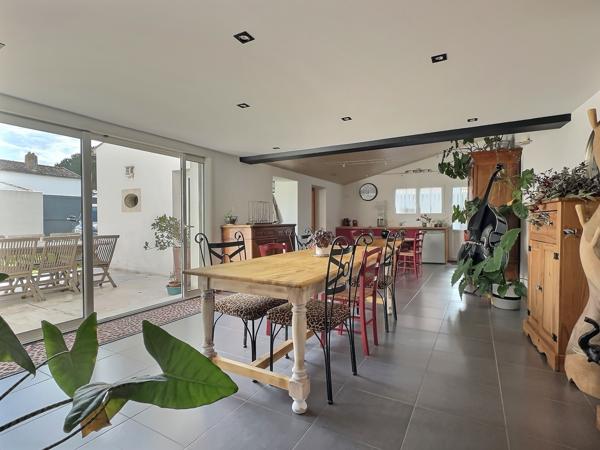 Maison de village Loix 150 m²