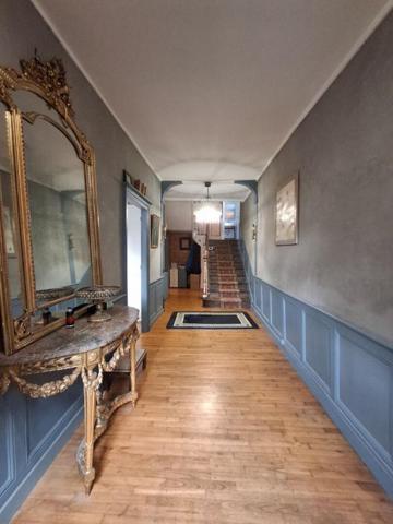 Superbe maison de maître -10 pièces -280 m² -fort potentiel investisseurs