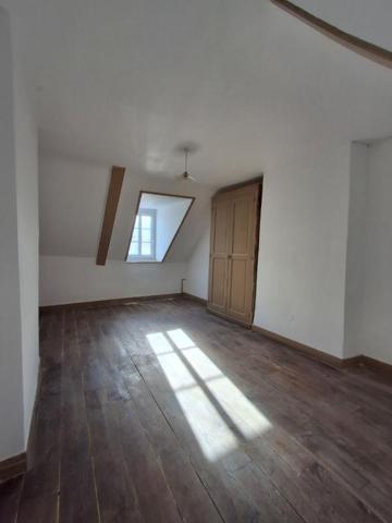 Superbe maison de maître -10 pièces -280 m² -fort potentiel investisseurs