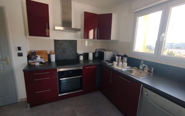 Maison à louer    4 pièces •  Largentière