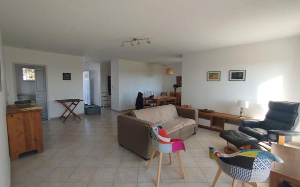 Maison à louer    4 pièces •  Largentière