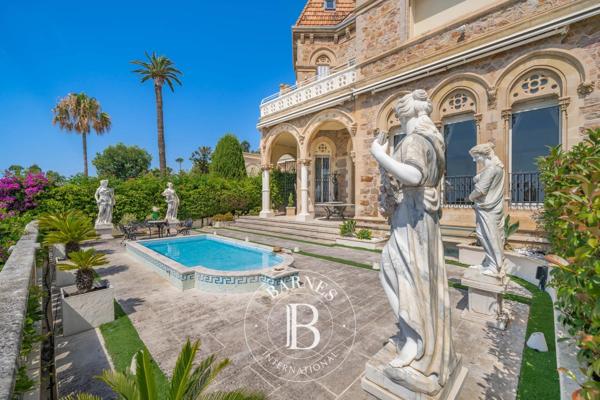 Cannes, Appartement 5 Chambres -  374 m² à vendre