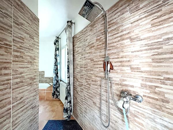 Maison PLAIN PIED Montfavet 3 pièces 153m² et 784m² de terrain