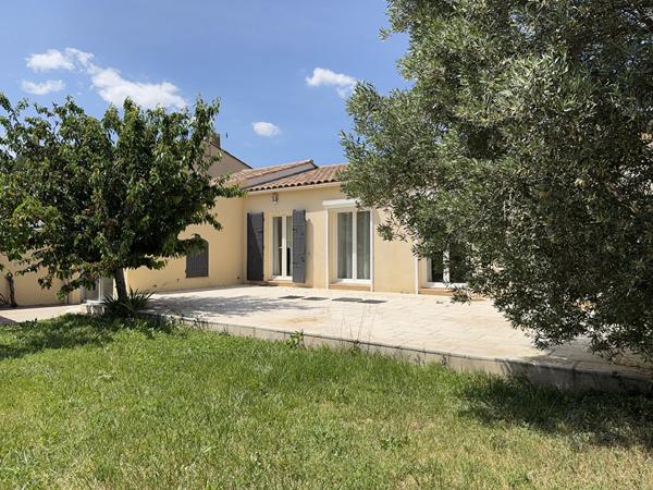 Maison PLAIN PIED Montfavet 3 pièces 153m² et 784m² de terrain