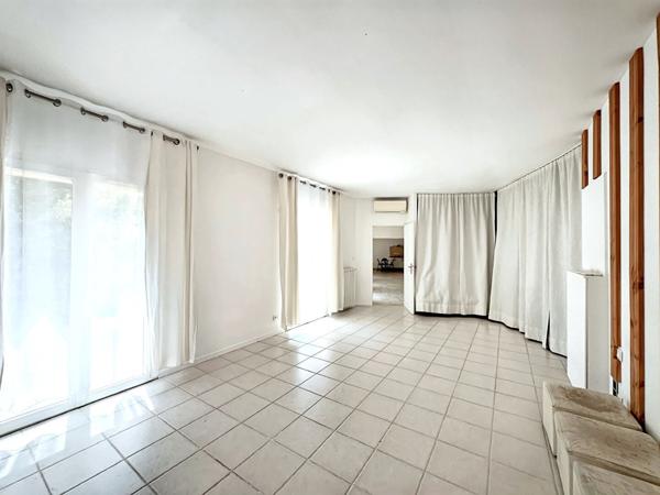 Maison PLAIN PIED Montfavet 3 pièces 153m² et 784m² de terrain