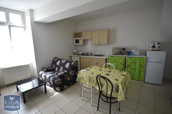 Appartement à louer 3 pièces 46.83m² Cholet (49300)