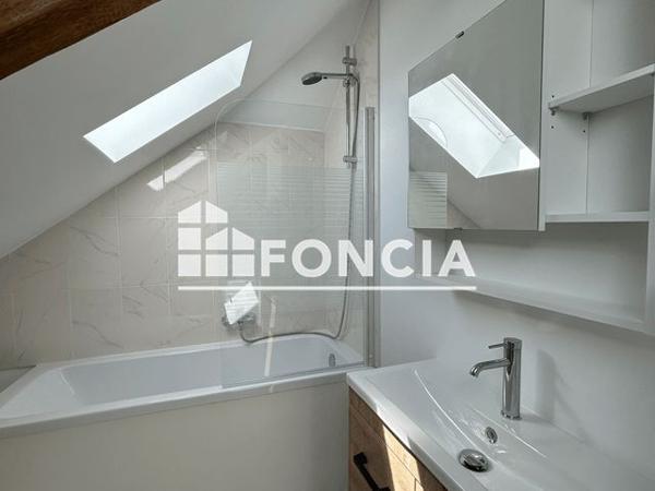 Location Appartement 2 pièces 36.5 m² - 175 RUE DE WARCQ Charleville-mezieres 08000