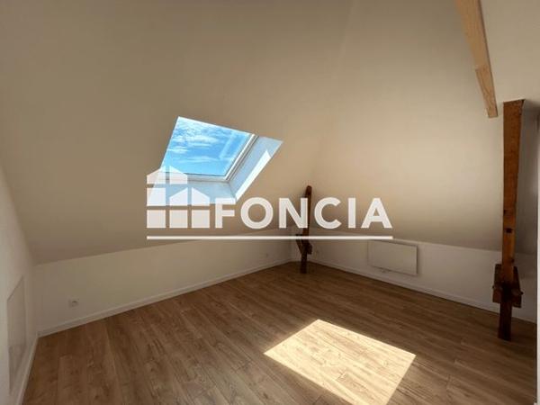 Location Appartement 2 pièces 36.5 m² - 175 RUE DE WARCQ Charleville-mezieres 08000